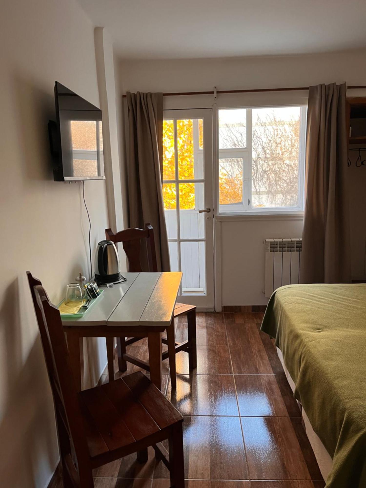 Astoria Patagonia habitaciones privadas San Carlos de Bariloche Esterno foto